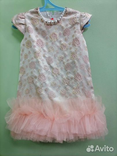 Платье для девочки новое нарядное