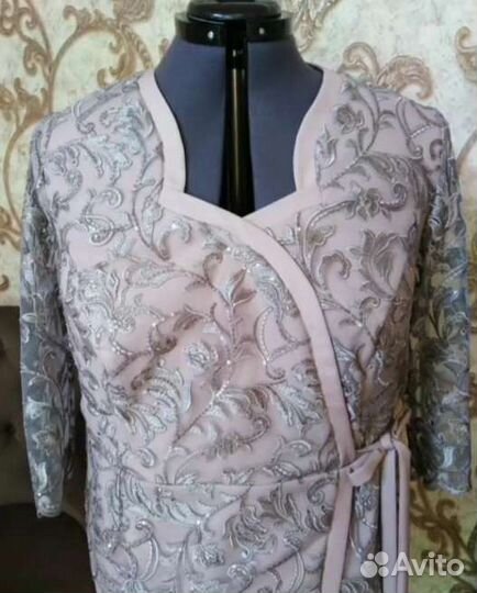 Платье вечернее