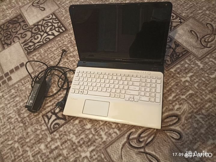 Ноутбук sony vaio i3