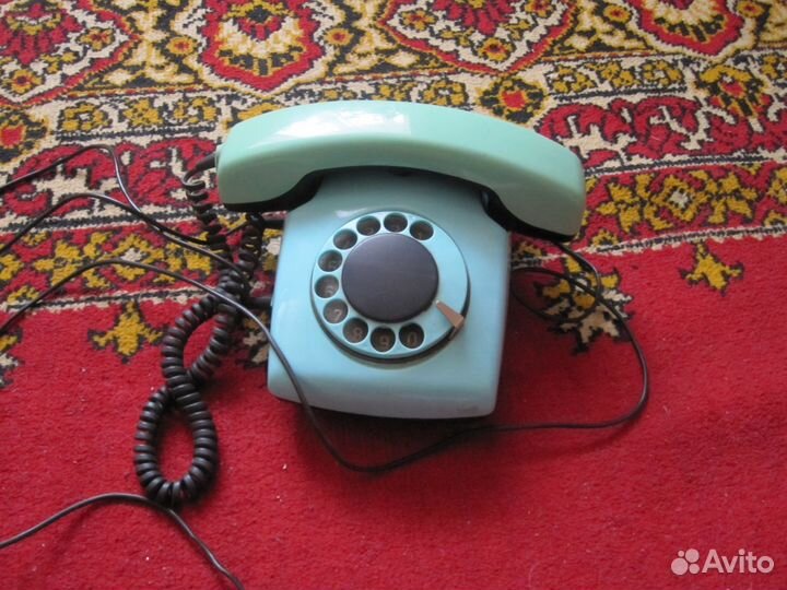 Кнопочные стационарные и дисковый телефоны б/у