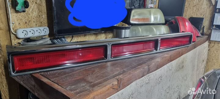 Фонарь Lightbar Lincoln Town Car 95 рестайлинг
