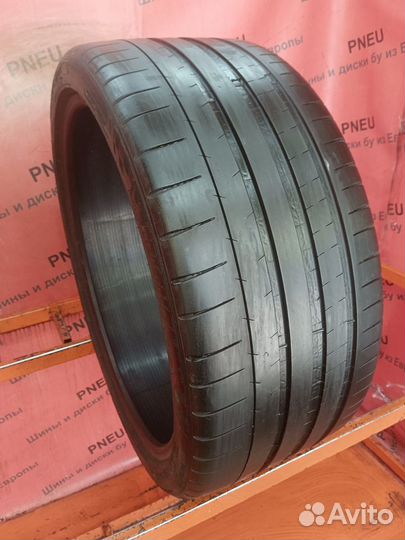 Michelin Pilot Super Sport 265/35 R22