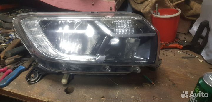 Фара правая рено сандеро стапвей рестайлинг
