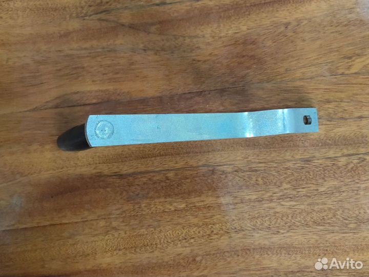 Ручка лебёдки на легковой прицеп