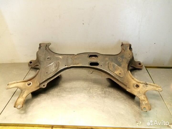 Подрамник передний Toyota Curren ST206 3SFE