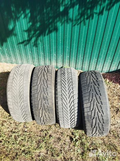 Kumho KC16 20.5/5 R16