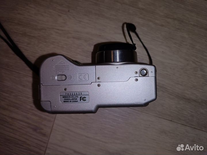 Фотоаппарат Minolta Dimage s414