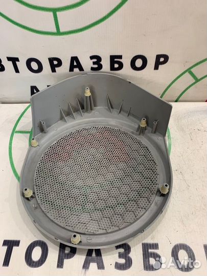 Крышка динамика задняя левая Dodge Caliber 2007