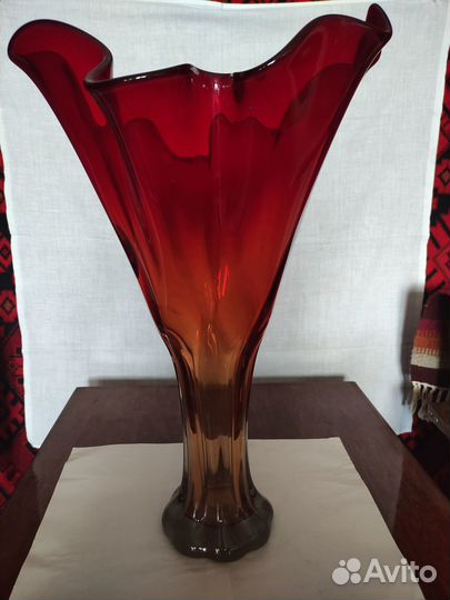 Бокалы, вазочка Богемия