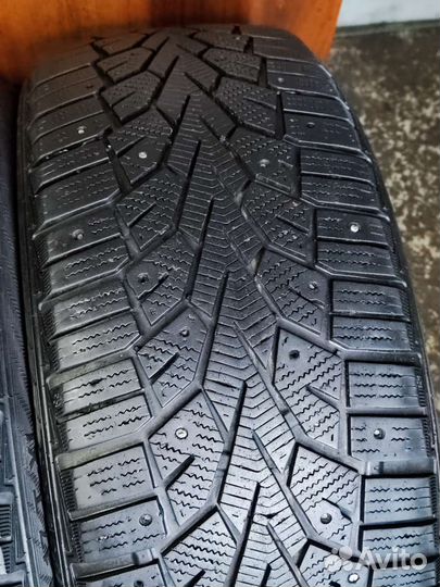 Gislaved NordFrost 100 215/50 R17 95T