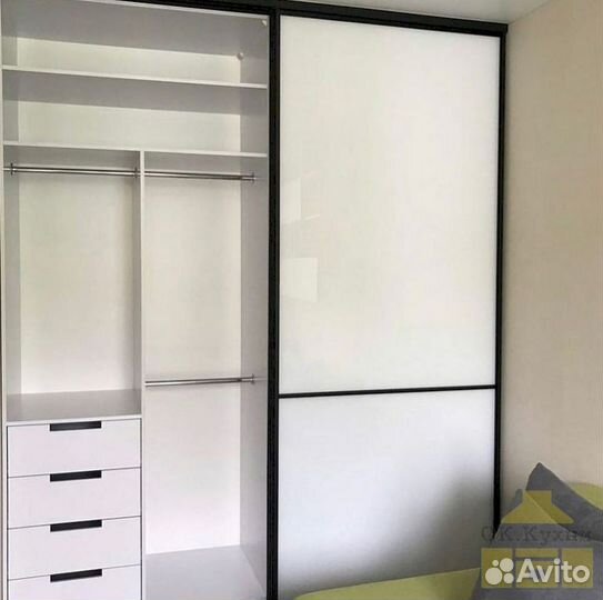 Шкаф в детскую