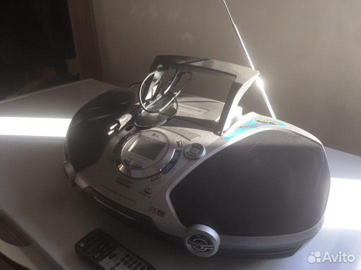 Бумбокс LG