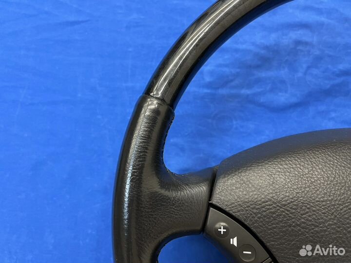 Оригинальный руль с косточкой Land Cruiser 100