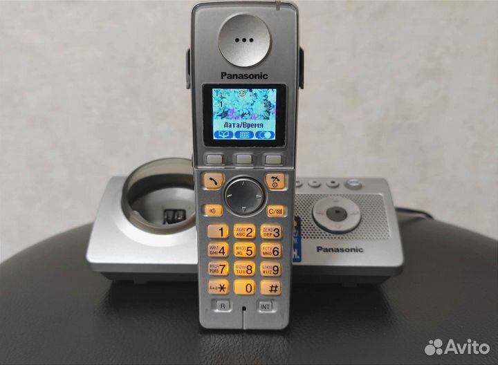 Телефон Panasonic KX-tg8125ru