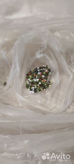 Стразы от алмазной мозайки