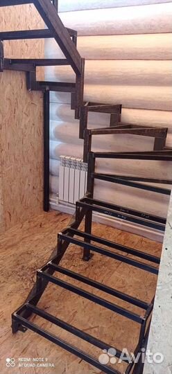 Лестница на второй этаж