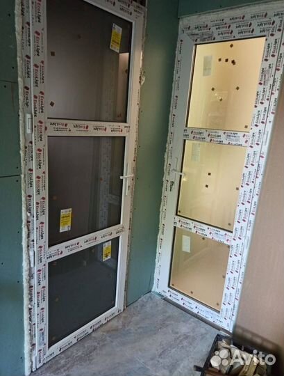 Дверь на балкон от производителя