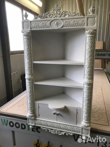 Полка угловая для икон