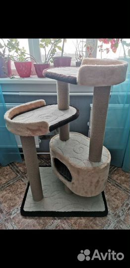 Домик для кошки с когтеточкой