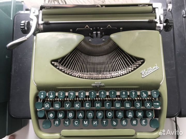 Пишущая (печатная) машинка Groma Kolibri