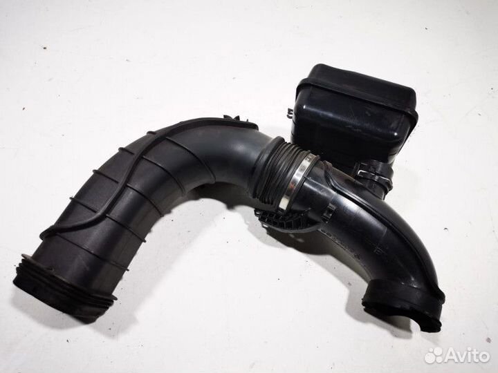 Патрубок воздушного фильтра BMW 5 F10/F11/GT F07