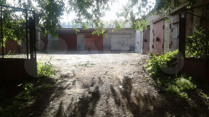 Гараж, > 30 м²