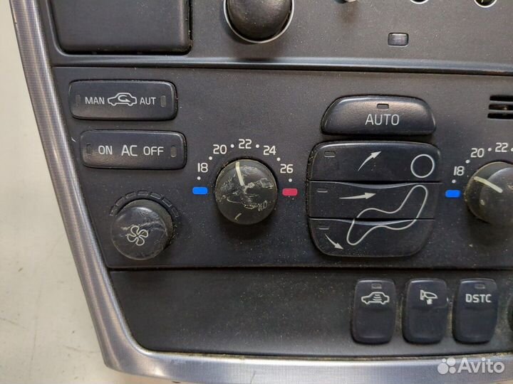 Магнитола Volvo XC70, 2004