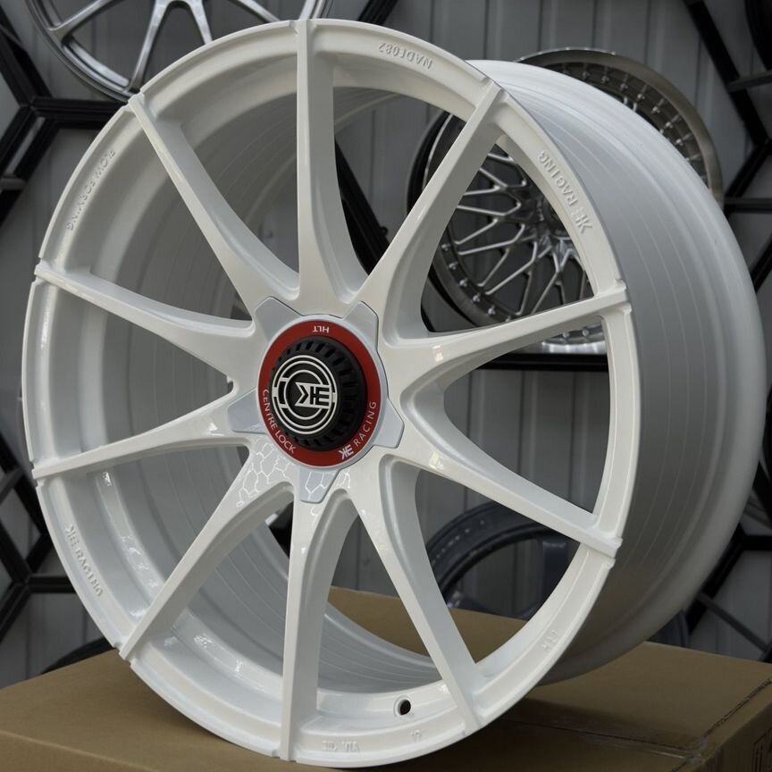 Литые диски Flow Form 8.5×R19 5×114.3