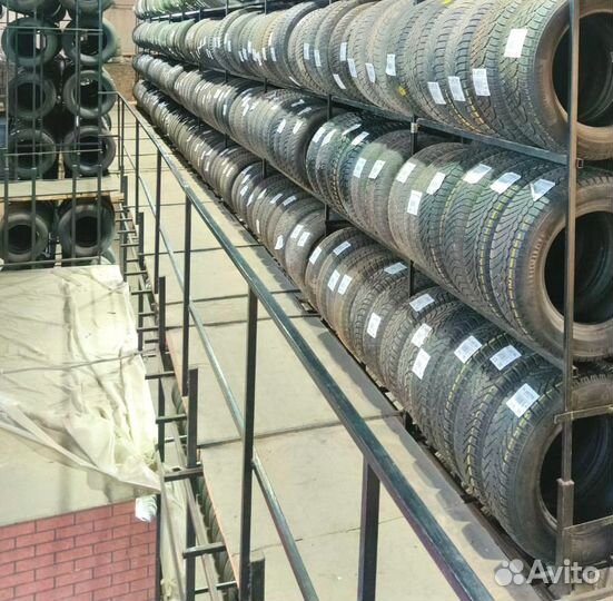 Dunlop Graspic DS3 215/65 R16 96P