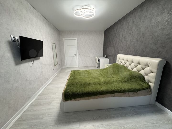 2-к. квартира, 76,4 м², 4/18 эт.