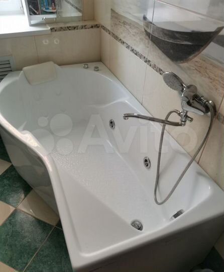 2-к. квартира, 63 м², 2/3 эт.