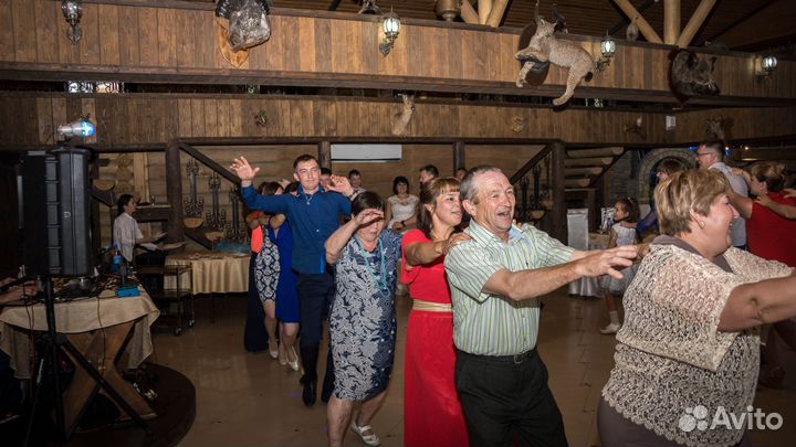 Ведущая и ди-джей на ваше торжество