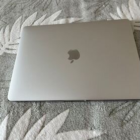 Apple MacBook Pro 13 2017 8 gb