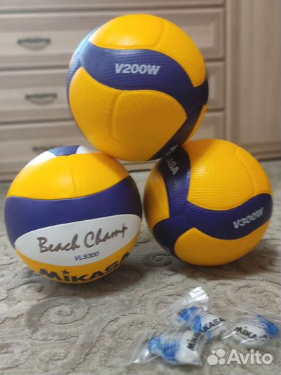 Волейбольный мяч Mikasa v300w