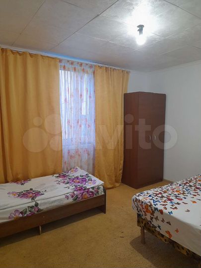 Комната 20 м² в 4-к., 2/2 эт.