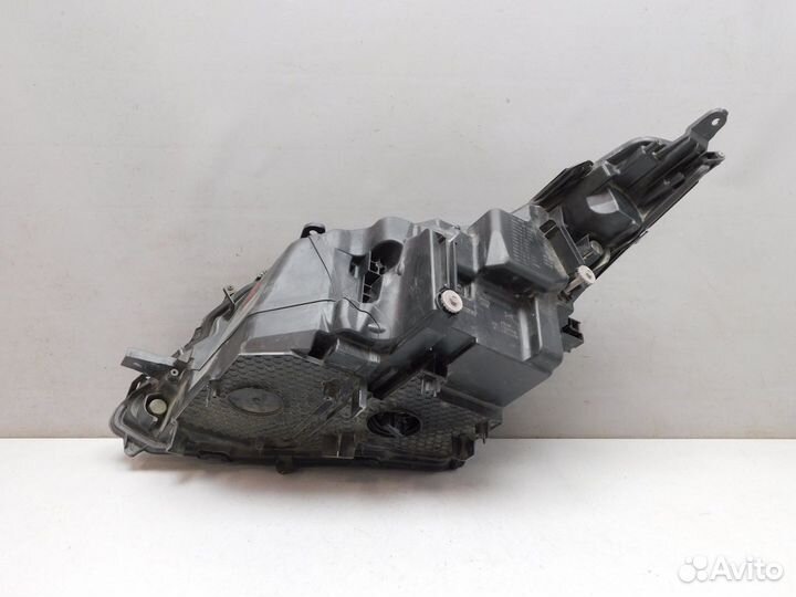 Фара правая Lexus RX200t/RX300/RX350/RX350L/RX450h