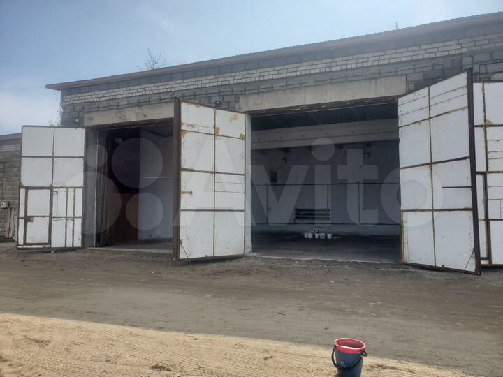 Гараж, > 30 м²