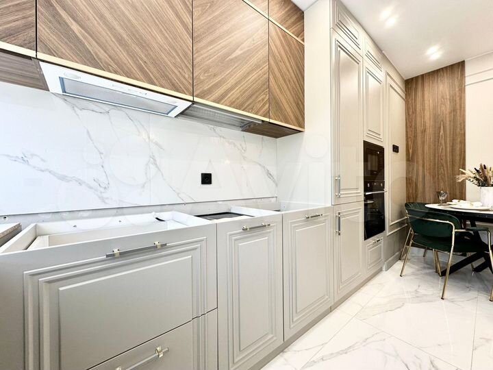 3-к. квартира, 56 м², 2/19 эт.