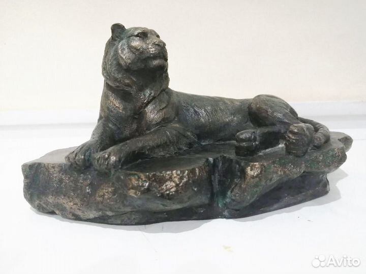 Статуэтка тигра