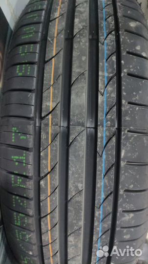 Tracmax X-Privilo TX3 215/55 R17