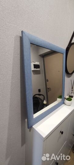 Зеркало настенное в раме