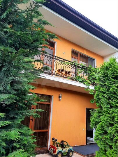 Дом 140 м² на участке 4 сот.