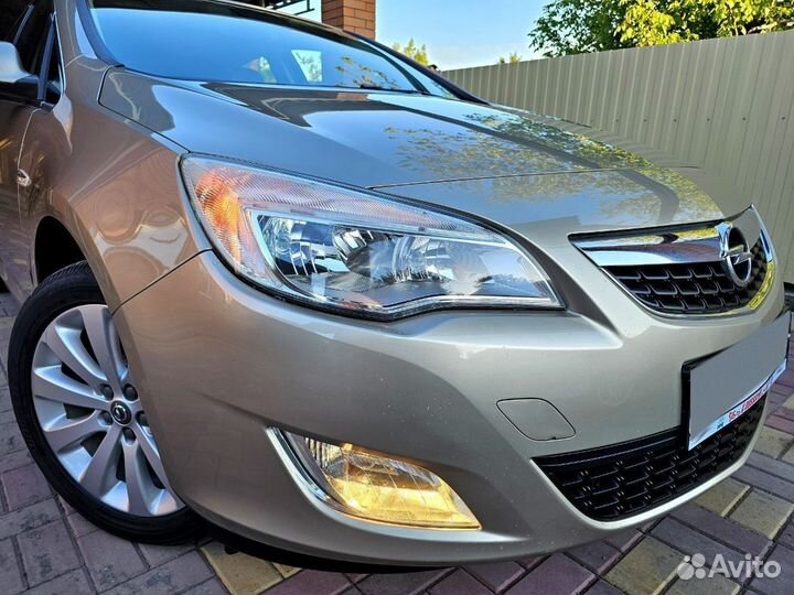 Opel Astra 1.4 МТ, 2011, 167 700 км