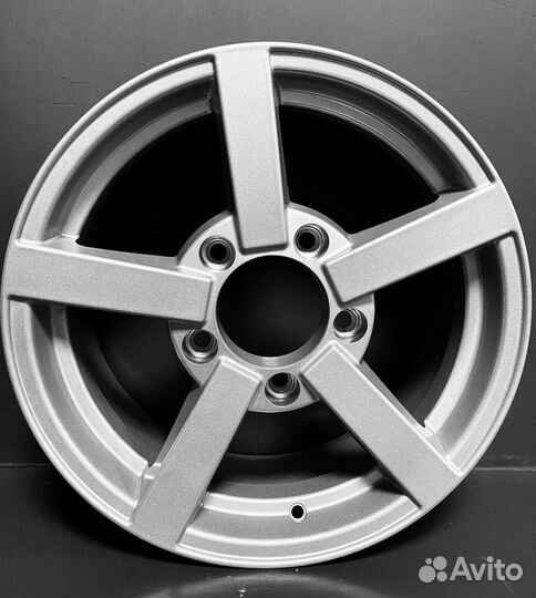 Диски в стиле Vossen CV3 нива R16
