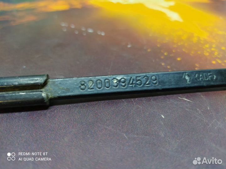 Поводок стеклоочистителя правый Renault Symbol