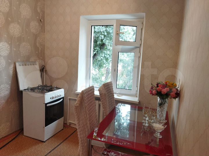 2-к. квартира, 43 м², 4/4 эт.