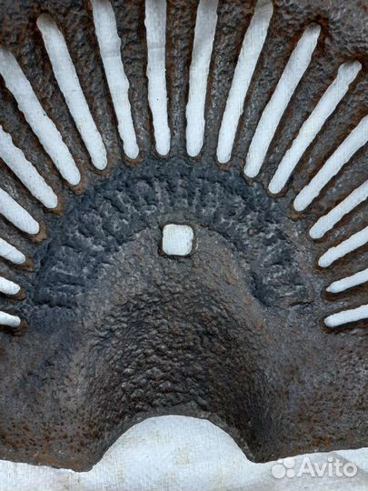 Старинная чугунное сидение