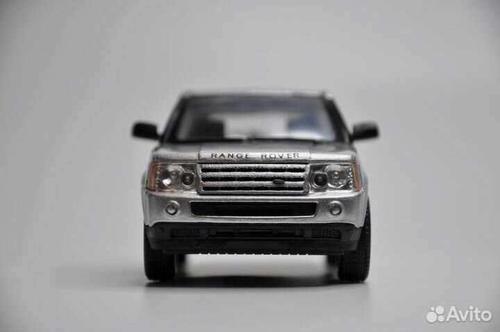 Модель автомобиля Range Rover Sport металл