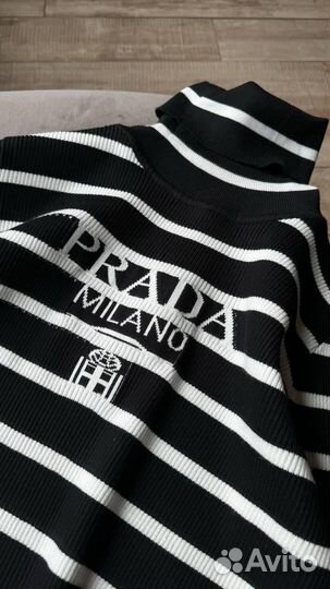 Водолазка prada