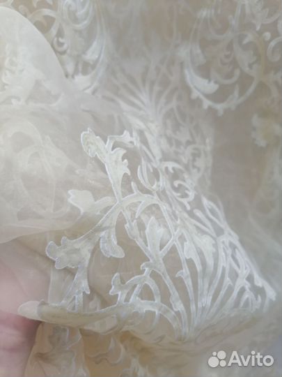 Тюль золотистая